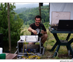 DJ
